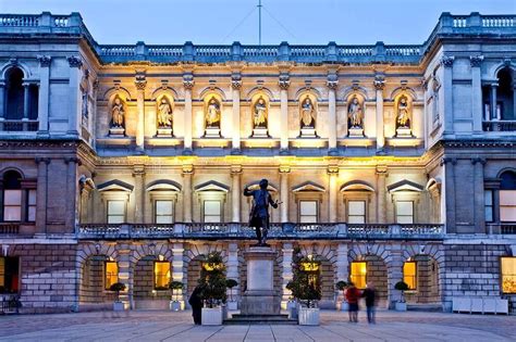 The Haunted Halls of the Royal Academy of Magic: Spirits and Spectres